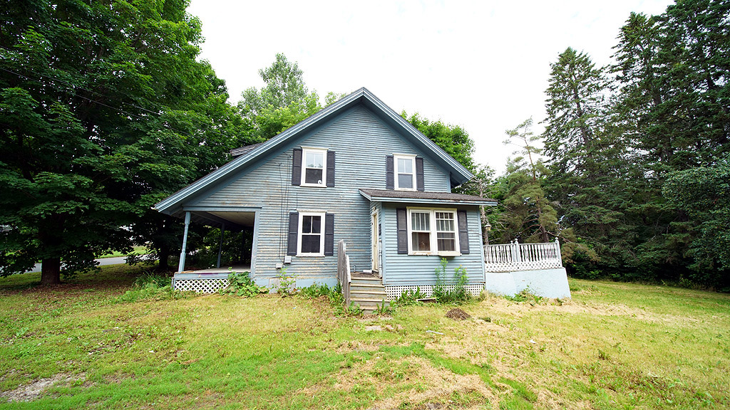 fix flip repo homes maine