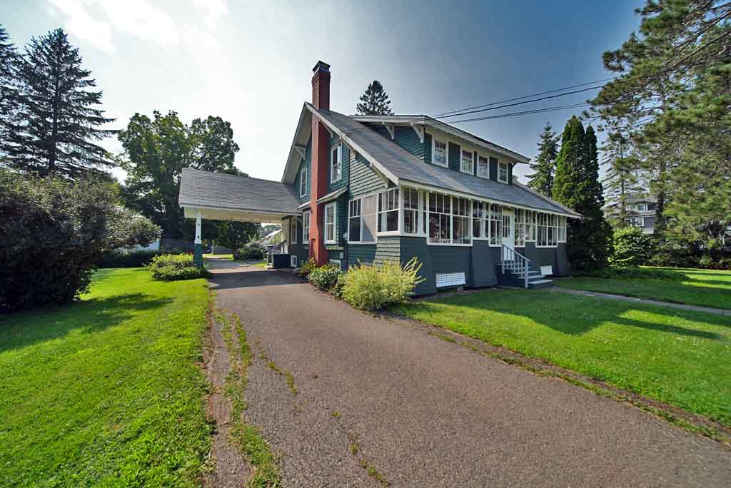 house for sale in houlton maine