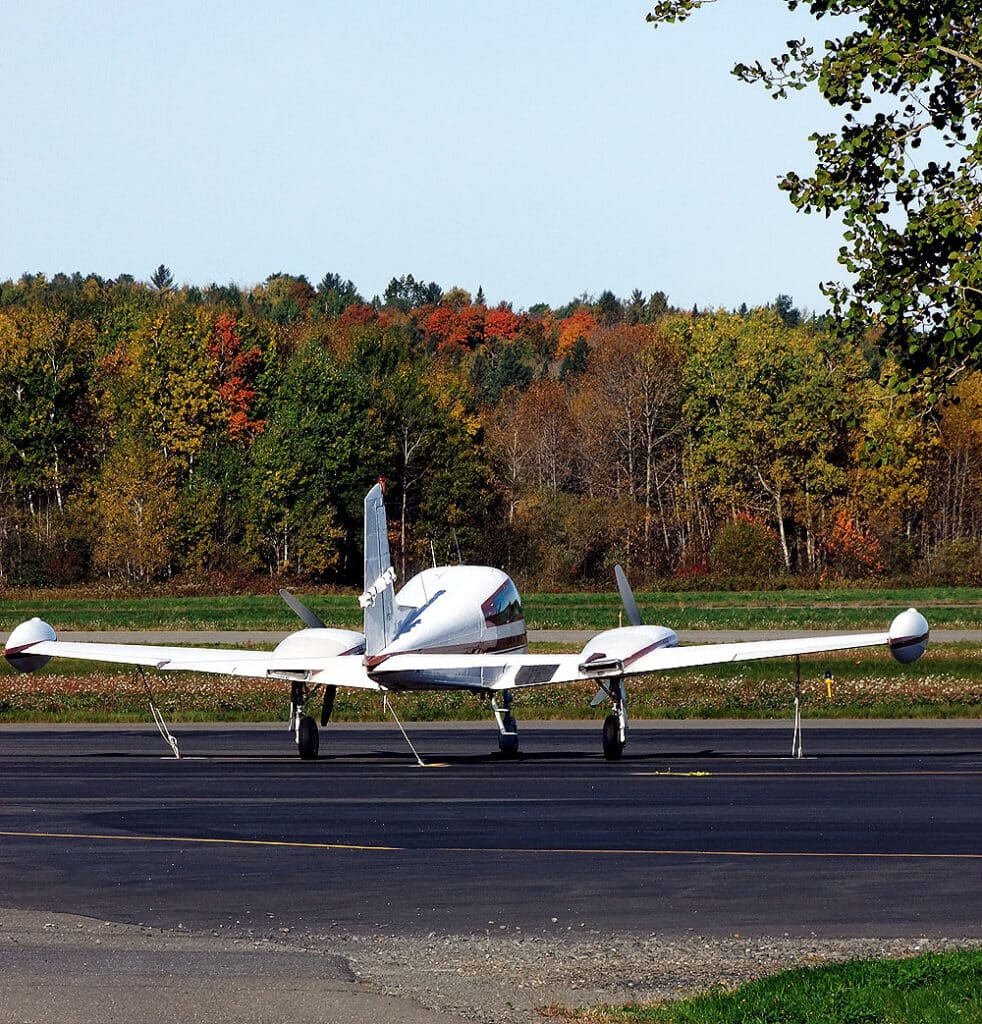 airplane houlton international airport