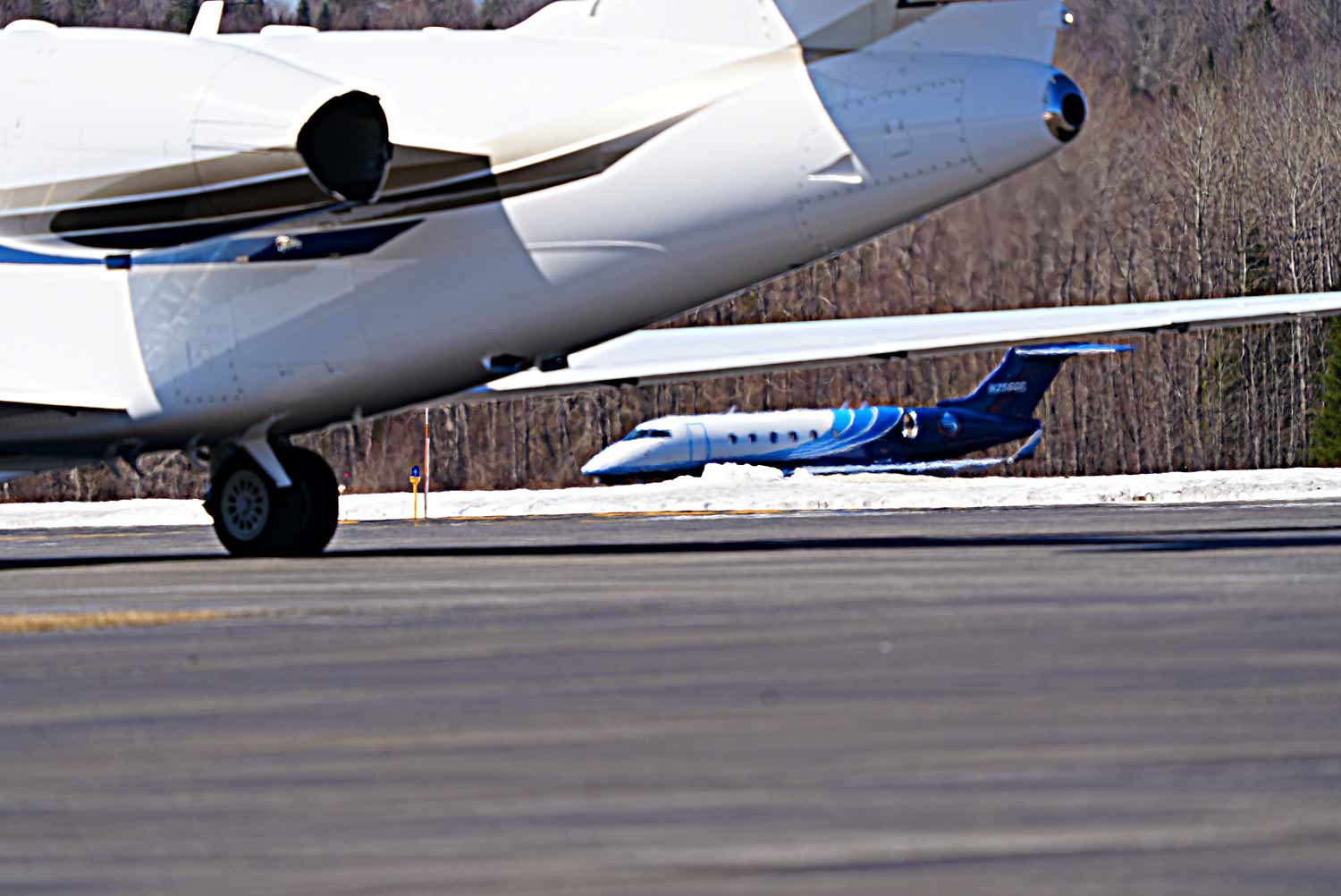 houlton maine airport jets